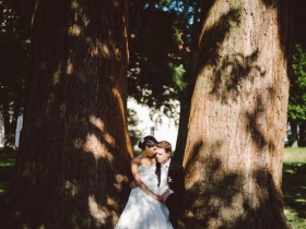12-06-02-wedding-laurarobin-371